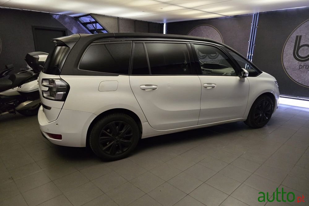 2018' Citroen C4 Grand Picasso photo #3