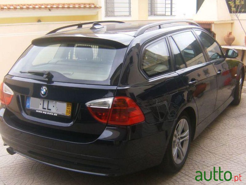 2007' BMW 320 Touring photo #1