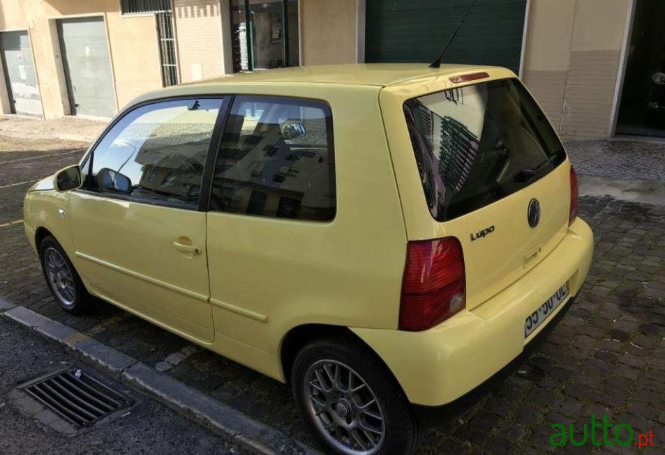 2002' Volkswagen Lupo 1.0 Oxford photo #2