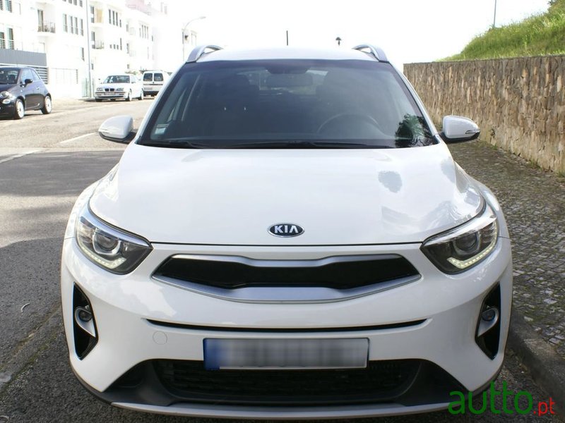 2018' Kia Stonic 1.0 T-Gdi Ex photo #2