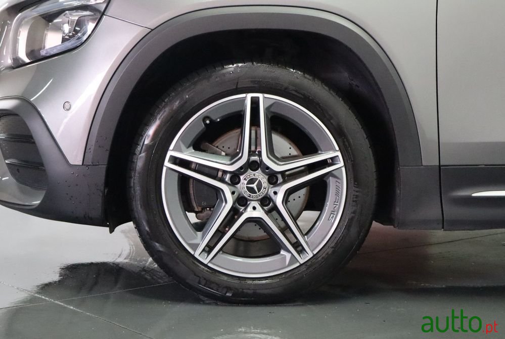 2021' Mercedes-Benz Classe Glb D Amg Line photo #5