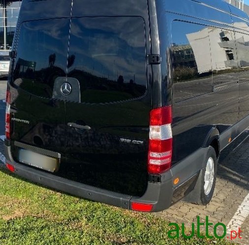 2015' Mercedes-Benz Sprinter photo #4