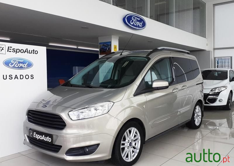 2017' Ford Tourneo Courier photo #1