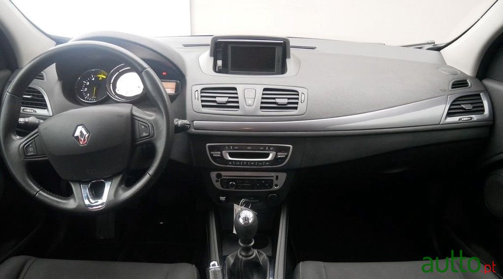 2015' Renault Megane photo #6