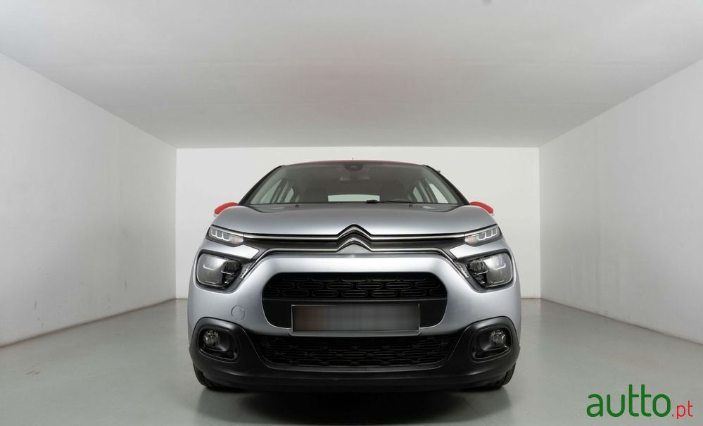 2021' Citroen C3 1.2 Puretech Shine photo #3