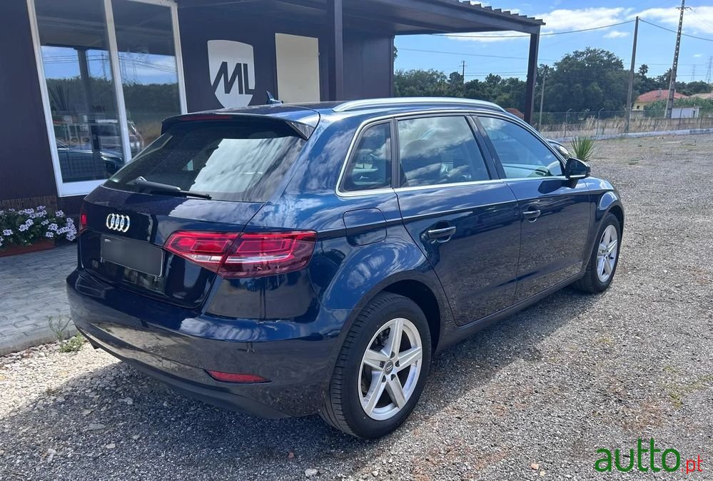 2017' Audi A3 Sportback photo #3