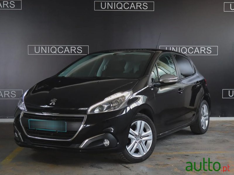 2016' Peugeot 208 photo #1