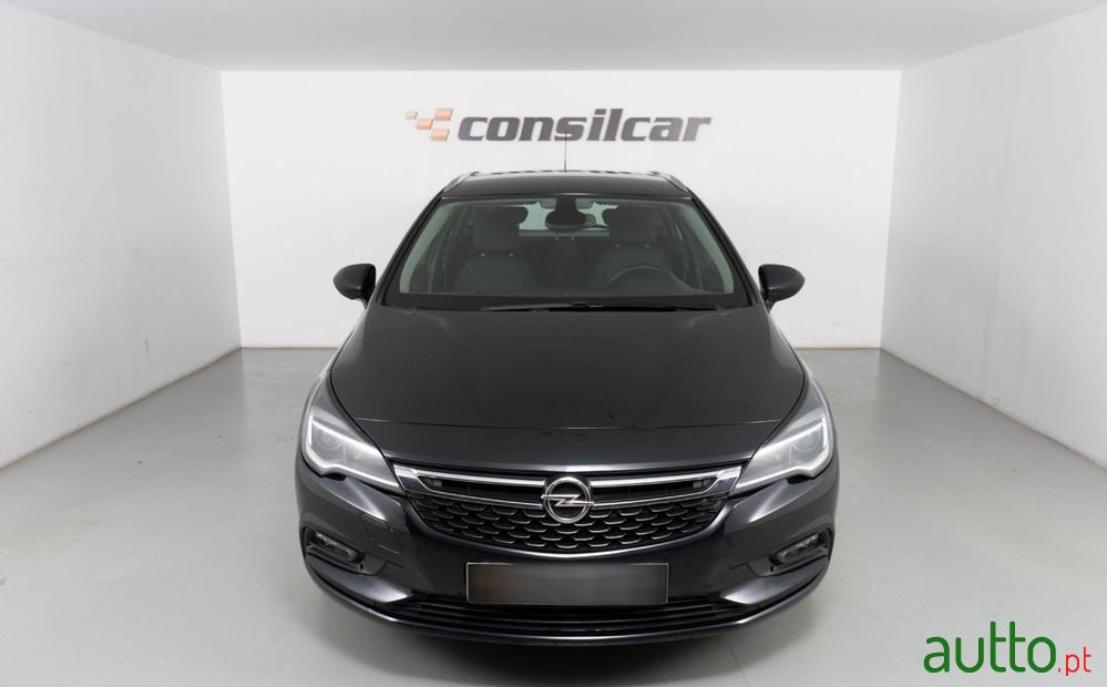 2018' Opel Astra Sports Tourer photo #2