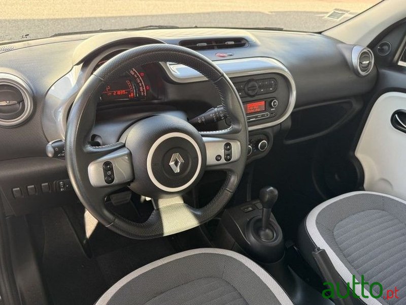 2019' Renault Twingo 1.0 Sce Limited Edc photo #2