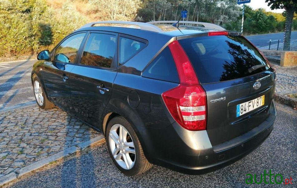 2008' Kia Ceed Sw photo #4