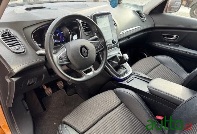 2020' Renault Scenic 1.3 Tce Bose Edition photo #6