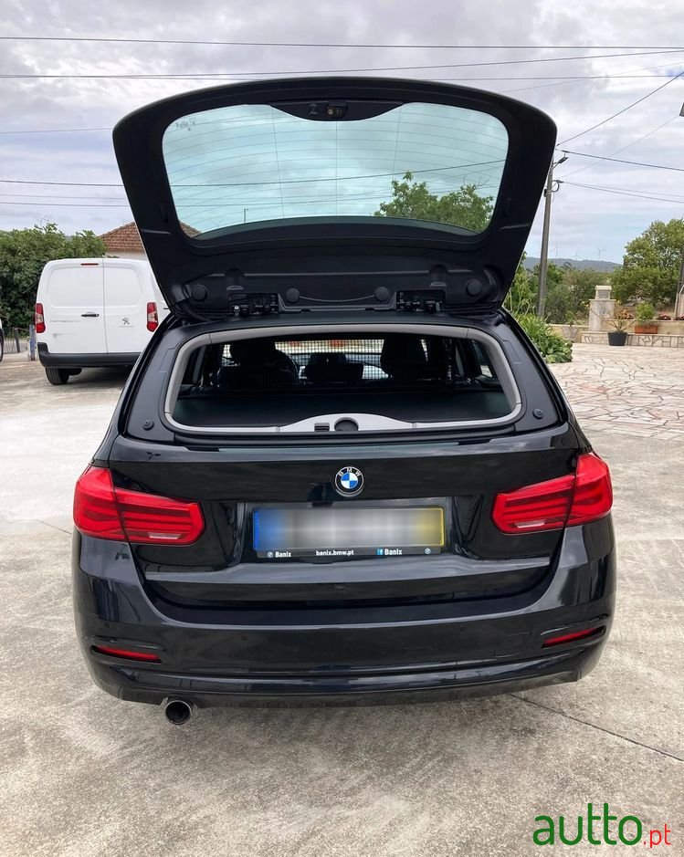 2019' BMW Série 3 photo #5