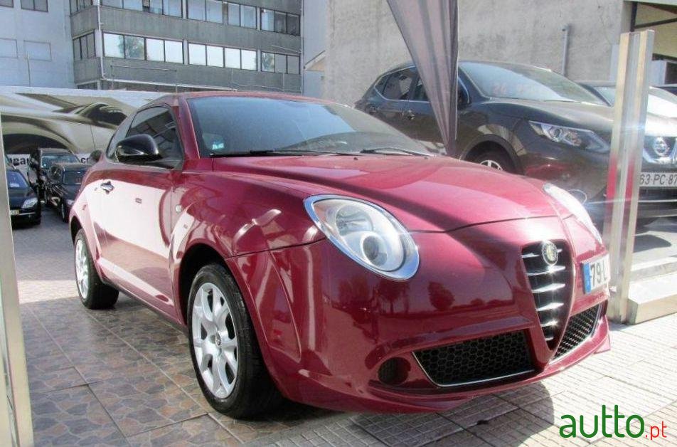 2011' Alfa Romeo MiTo photo #2