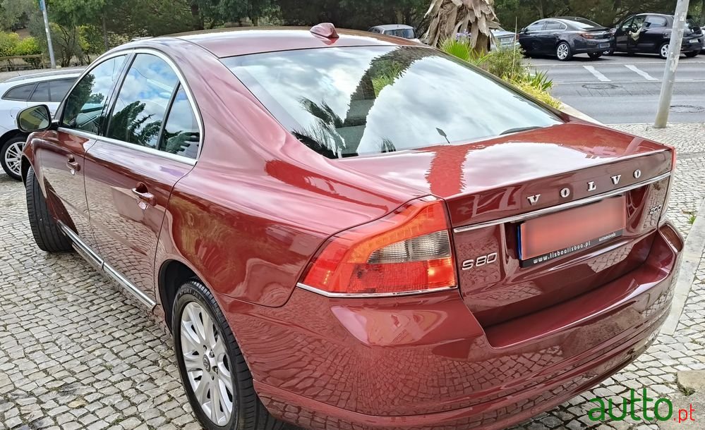 2010' Volvo S80 2.0 D Momentum photo #4