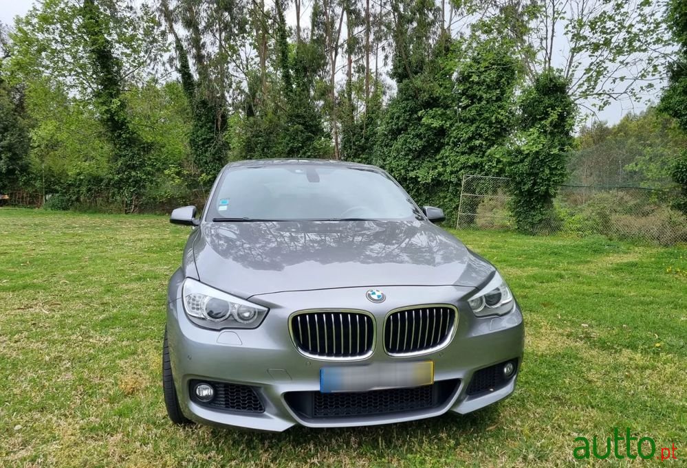 2011' BMW 535 Gran Turismo photo #5