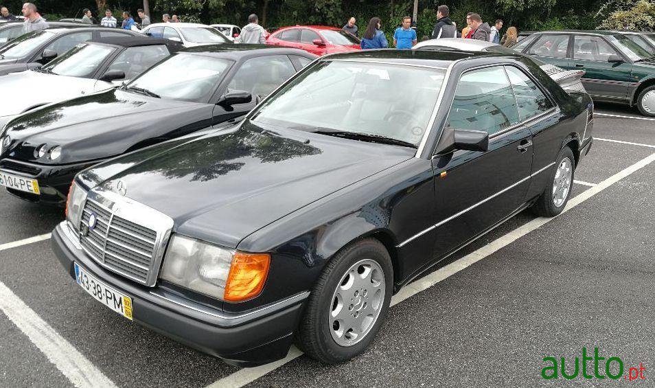 1992' Mercedes-Benz E-300 photo #2