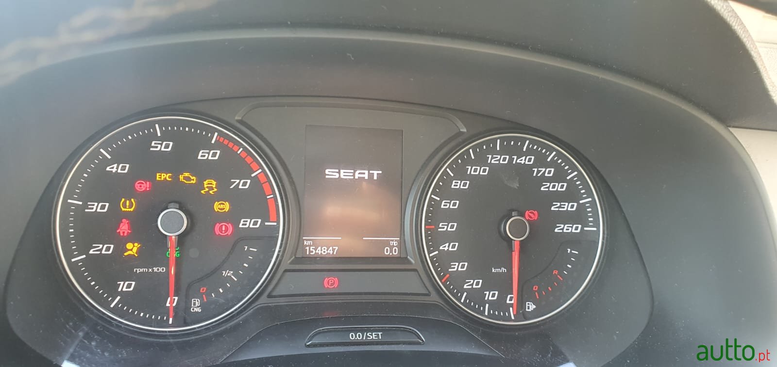 2020' SEAT Leon photo #2