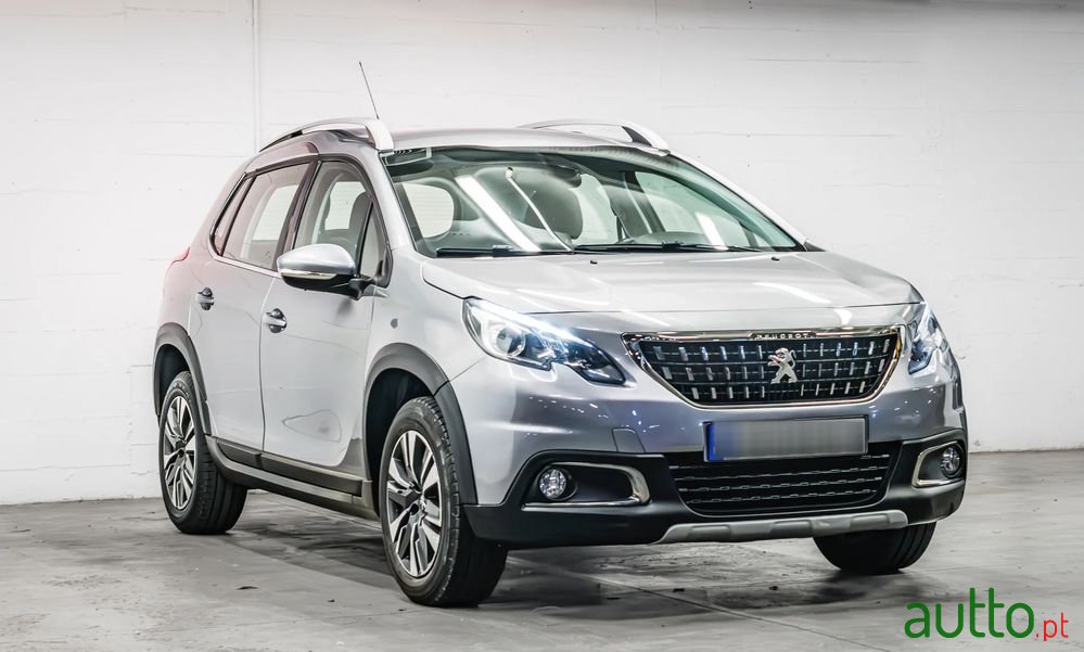 2018' Peugeot 2008 photo #1