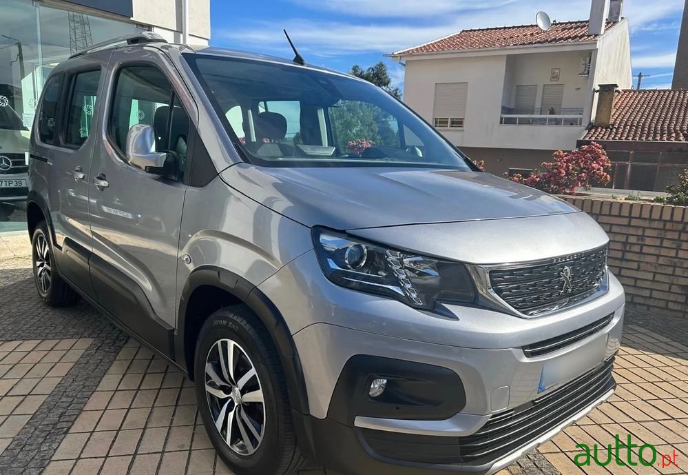 2019' Peugeot Rifter photo #2