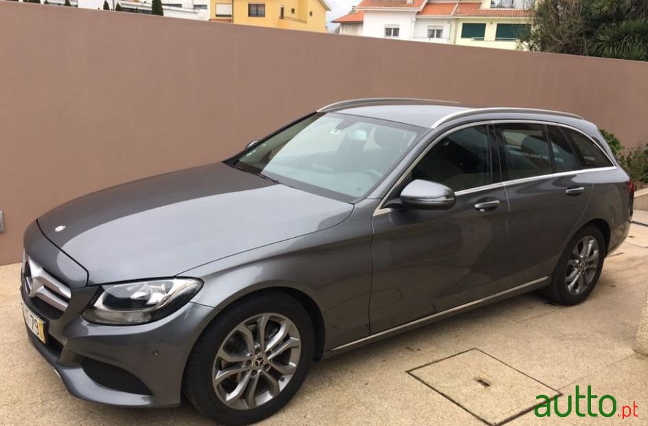 2017' Mercedes-Benz C-200 photo #4