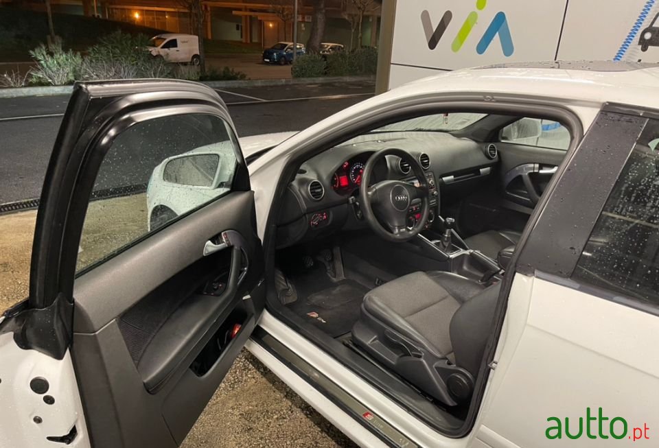 2004' Audi A3 S--Line photo #3