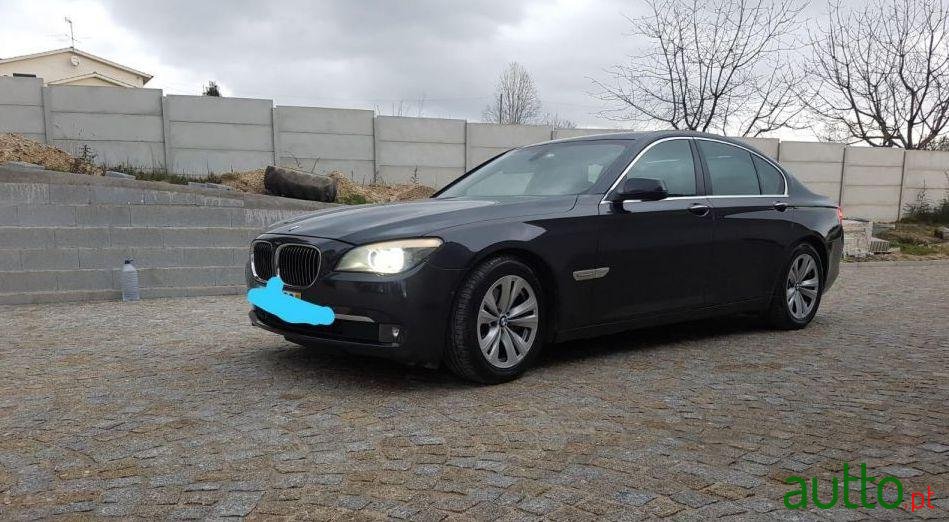 2009' BMW 730 F01 photo #2