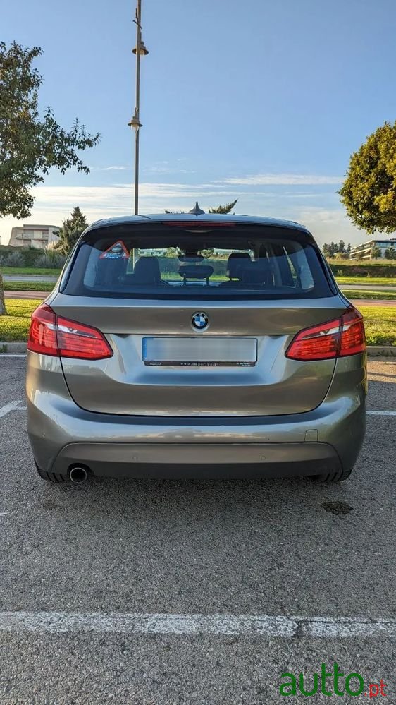 2015' BMW Série 2 D Aut. Advantage photo #5