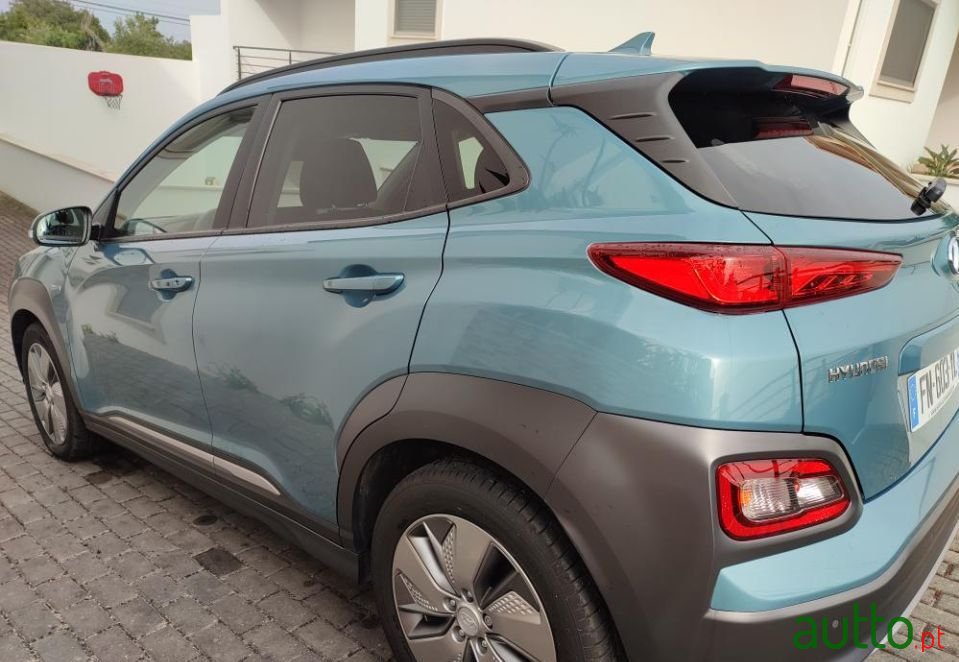 2020' Hyundai Kauai photo #3