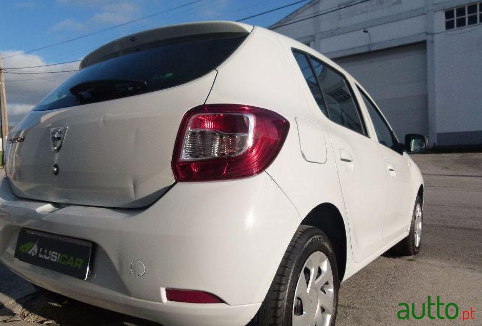 2013' Dacia Sandero 0.9 Tce Pack photo #2
