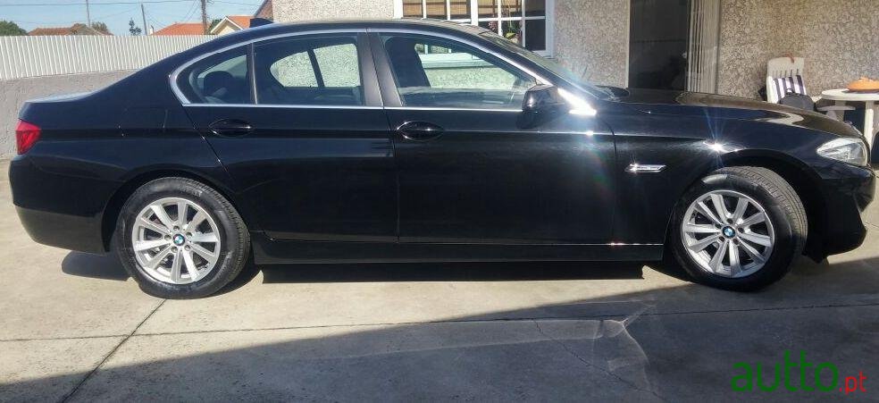 2011' BMW 520 dA photo #3