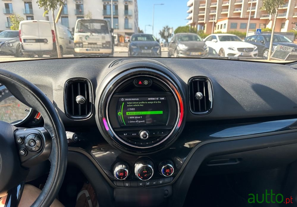 2018' MINI Countryman One D photo #6