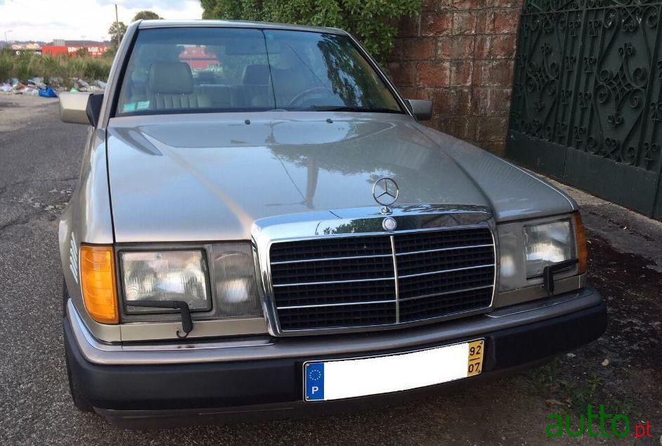 1992' Mercedes-Benz 300 D 250 Turbo Versão Americana photo #2