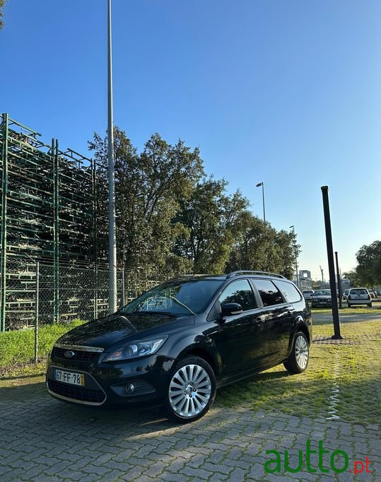 2008' Ford Focus Sw photo #1