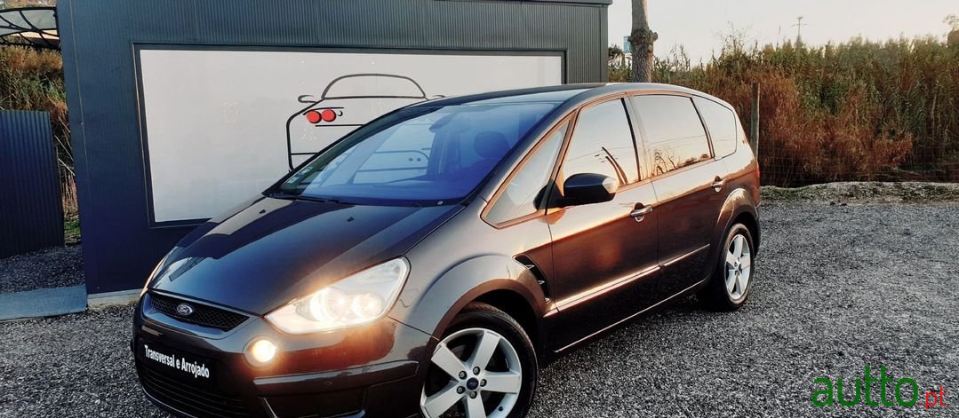 2009' Ford S-Max photo #1