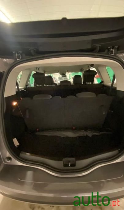 2017' Renault Grand Scenic photo #4