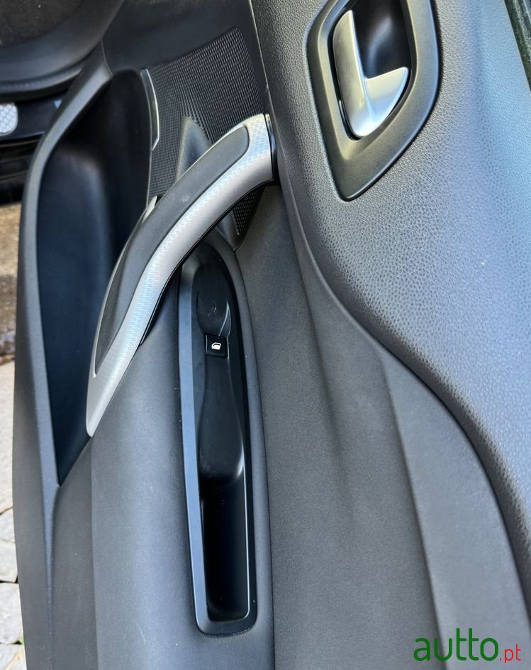 2016' DS Automobiles Ds4 photo #3