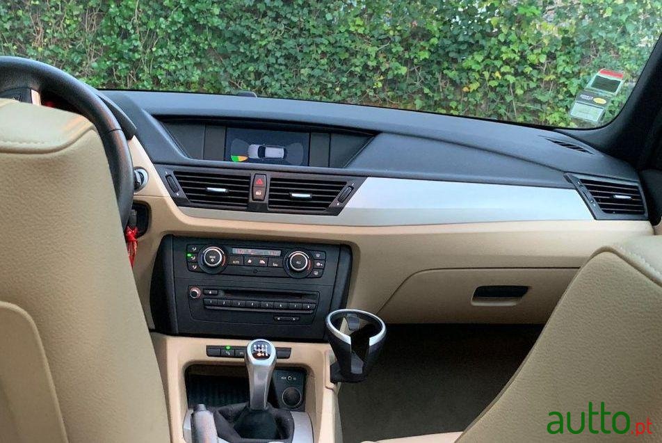 2010' BMW X1 Sdrive 18D photo #3