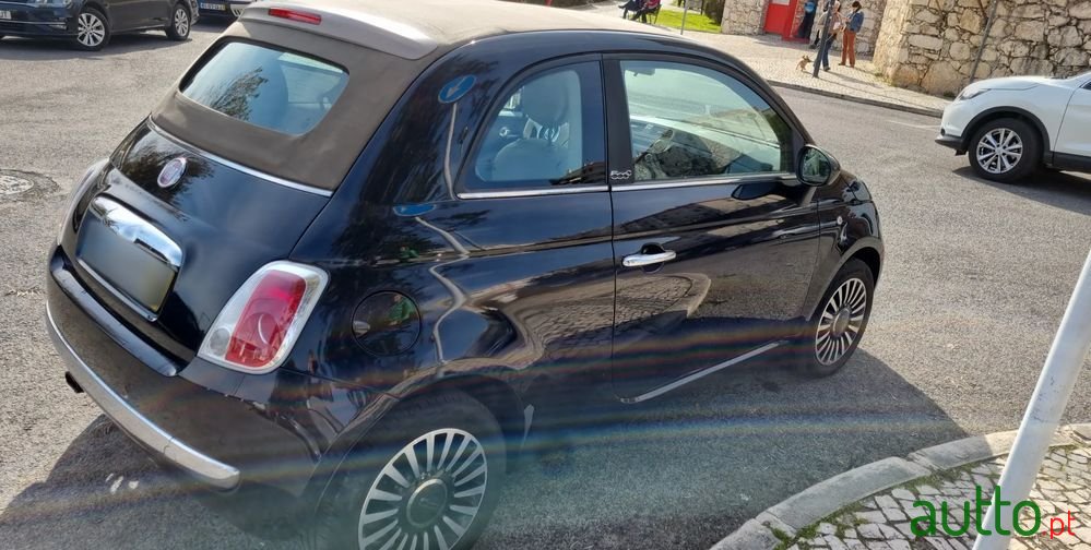 2011' Fiat 500C photo #2