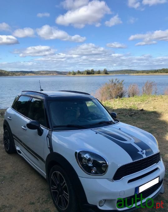 2014' MINI Countryman photo #2