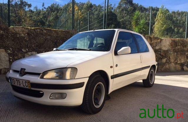 1998' Peugeot 106 Green C/Ac photo #2