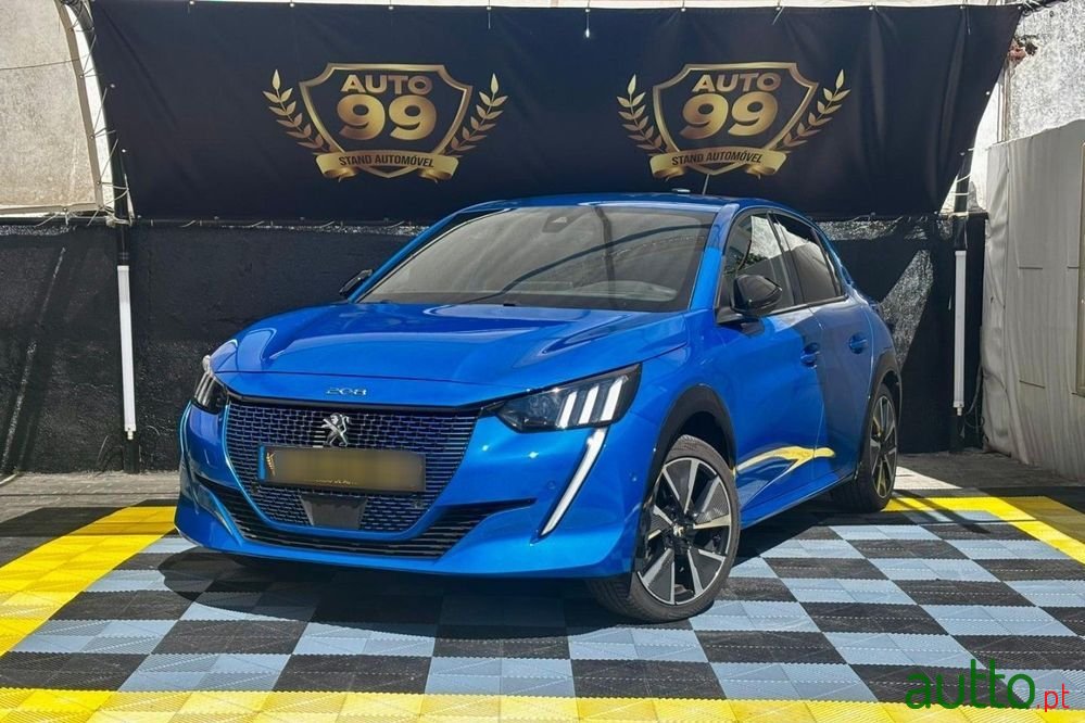 2020' Peugeot e-208 50 Kwh Gt photo #2