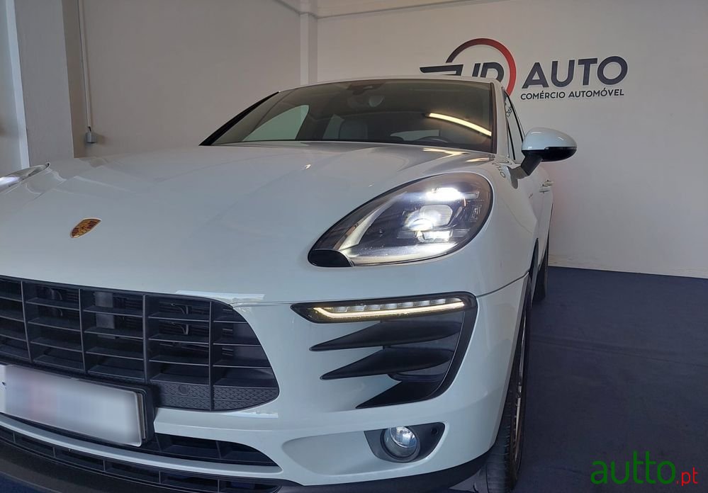 2016' Porsche Macan Pdk photo #2