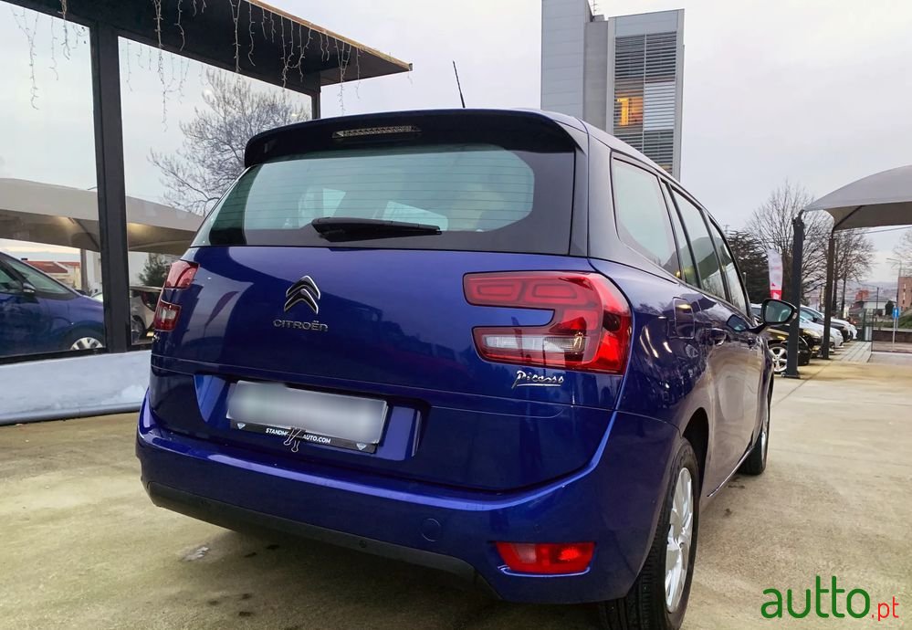 2016' Citroen C4 Grand Picasso photo #4