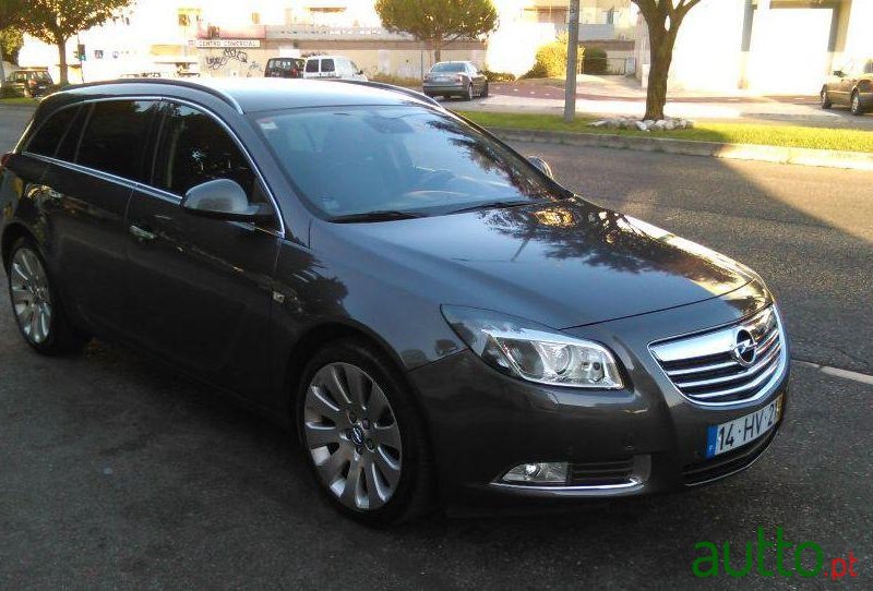 2009' Opel Insignia Sports Tourer photo #3