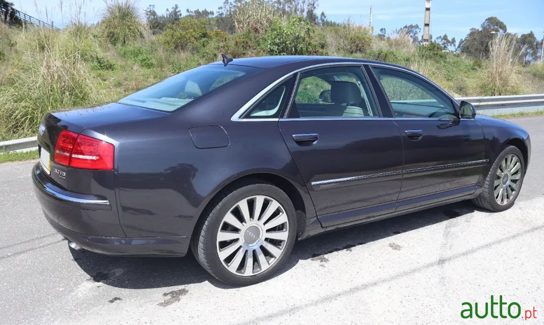 2008' Audi A8 photo #3