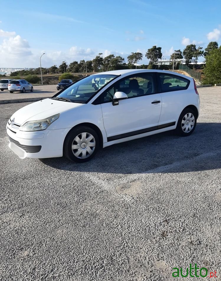2007' Citroen C4 photo #1