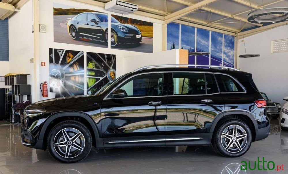 2022' Mercedes-Benz EQB photo #2