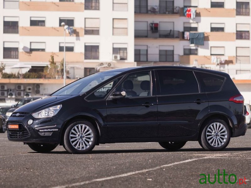 2014' Ford S-Max photo #5