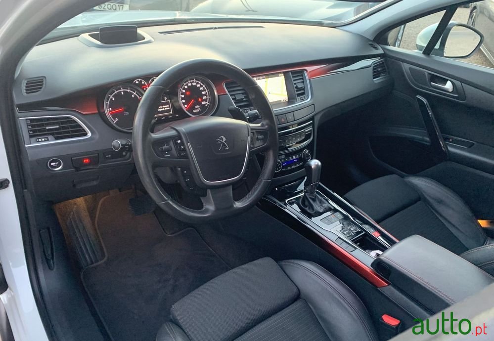 2015' Peugeot 508 RXH photo #3