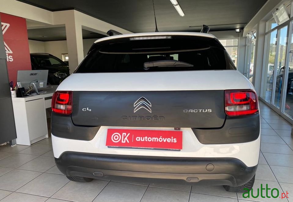 2015' Citroen C4 Cactus photo #4